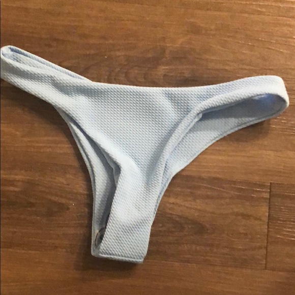 Bikini bottoms ❌SOLD❌ - Picture 2 of 3